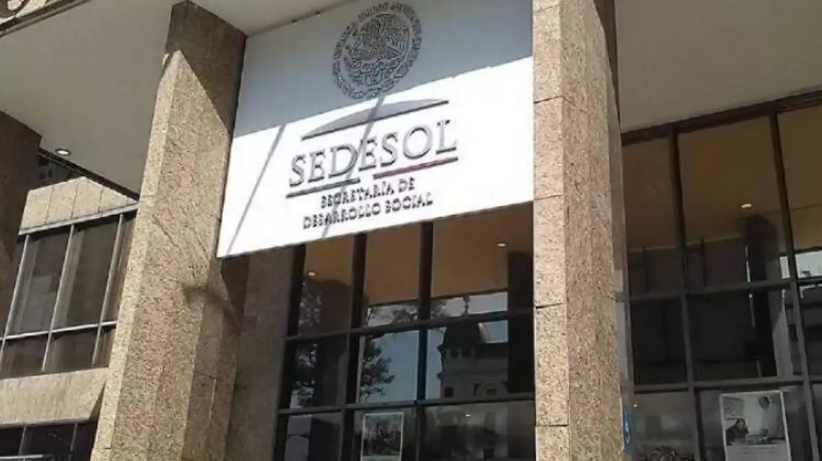 Vinculan a proceso a exfuncionario de Sedesol